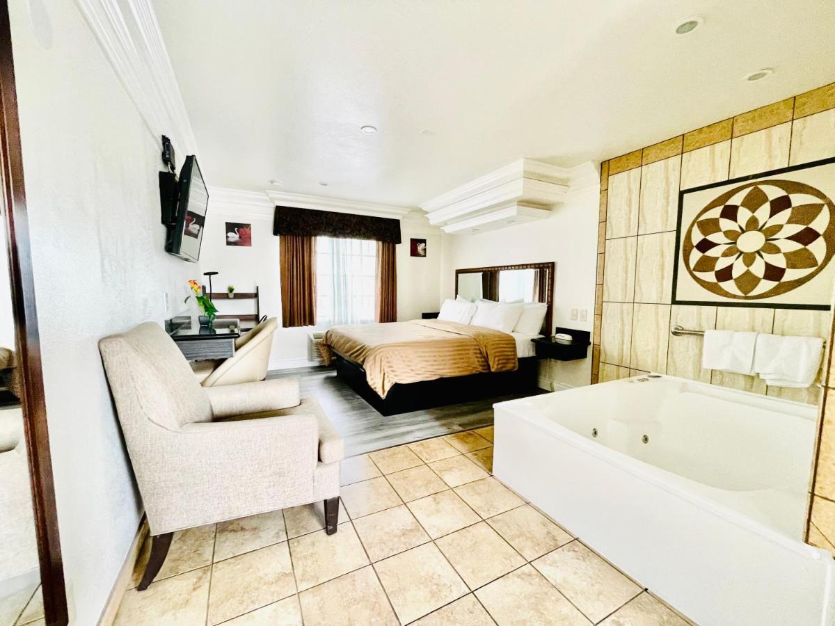 Rodeway Inn Santa Ana Buitenkant foto